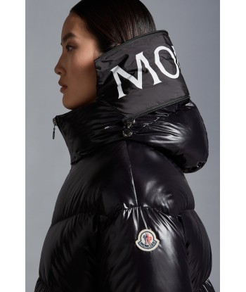 MONCLER - Doudoune courte Huppe noire hantent personnes