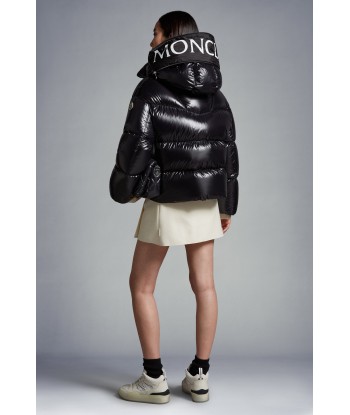 MONCLER - Doudoune courte Huppe noire hantent personnes