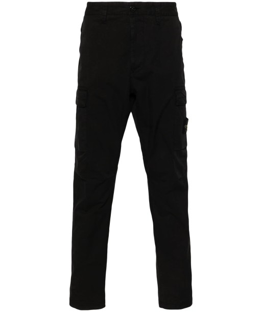 Stone Island - Pantalon cargo regular tapered noir sur le site 