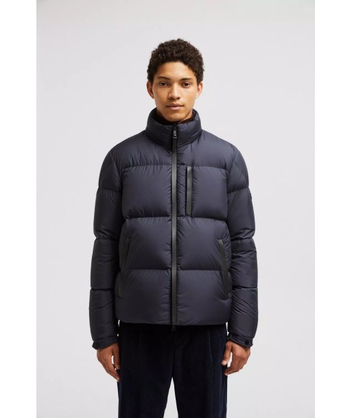 MONCLER- Doudoune courte Besbre en stock