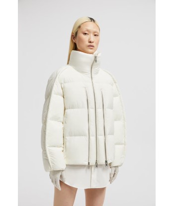 MONCLER X WILLOW SMITH -Doudoune courte Jayel en stock